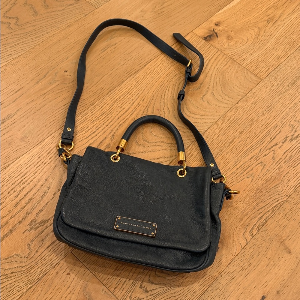 Marc By Marc Jacobs Dark Jade Green 💯 Leather Crossbody Bag with Gold Details
